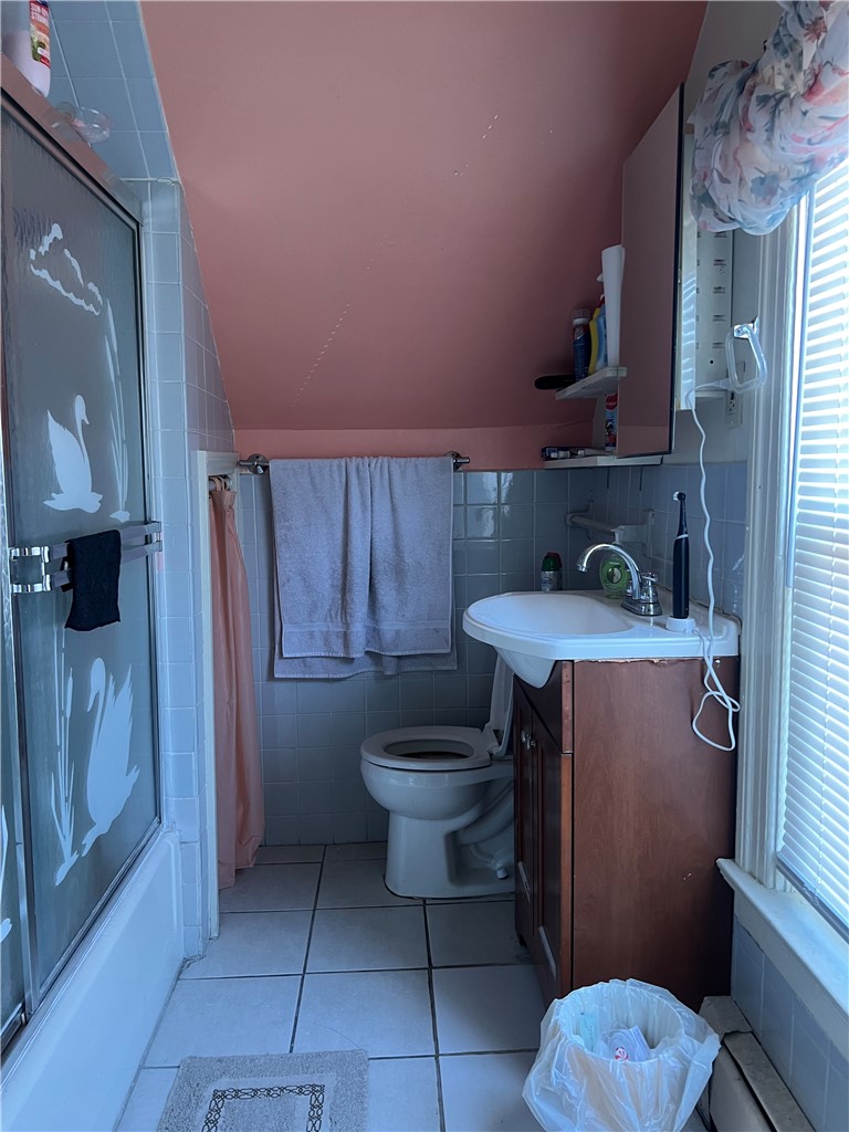 131 Mitchell Street Providence, RI 02907 - Photo 14 of 41