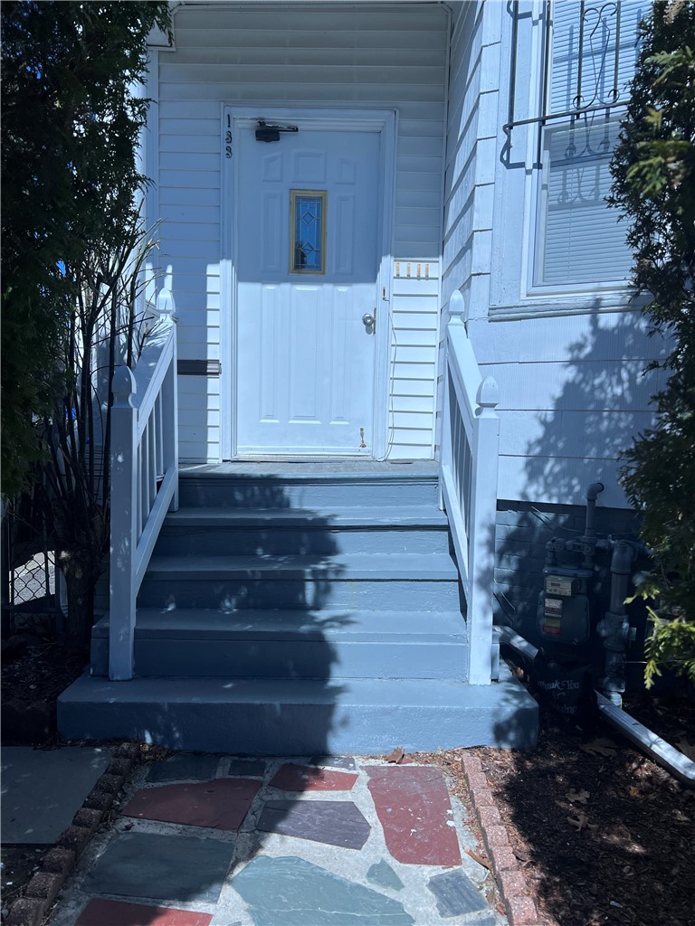 131 Mitchell Street Providence, RI 02907 - Photo 2 of 41