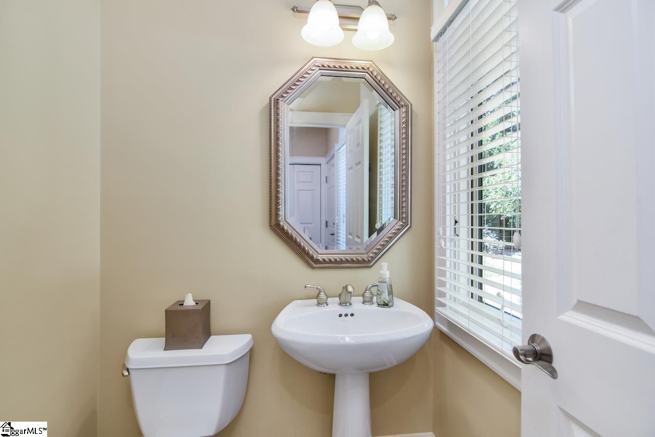 756 Navigator's Point Seneca, SC 29672 - Photo 18 of 36 Gallery Image 18