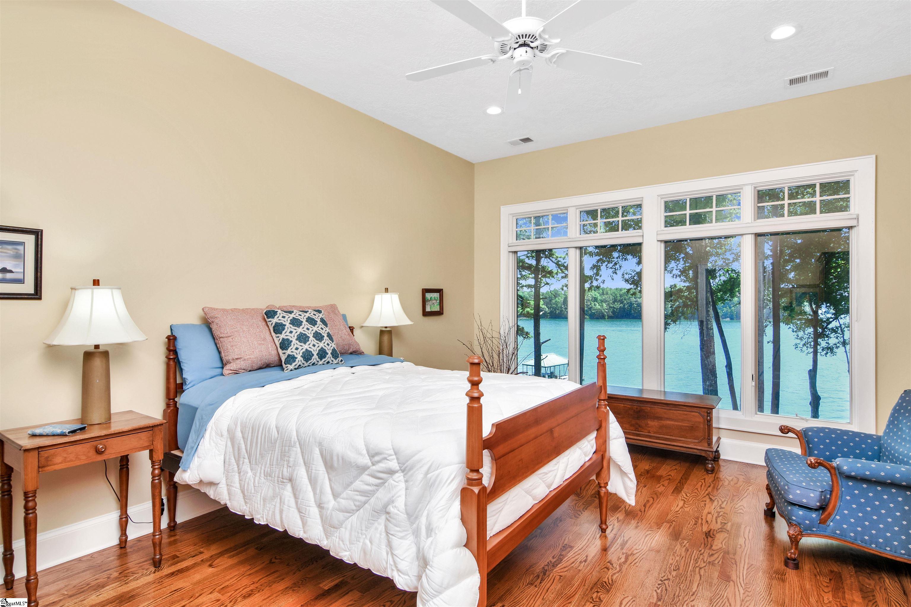 756 Navigator's Point Seneca, SC 29672 - Photo 22 of 36 Gallery Image 22