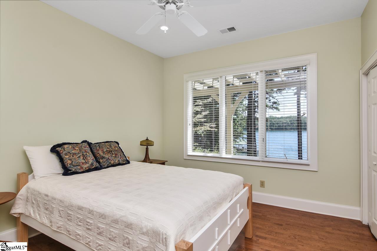 756 Navigator's Point Seneca, SC 29672 - Photo 29 of 36 Gallery Image 29