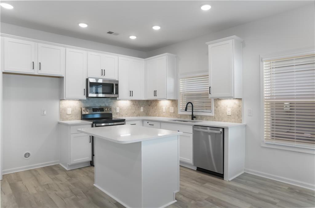 183 Jackson Heights Cleveland, GA 30528 - Photo 8 of 29