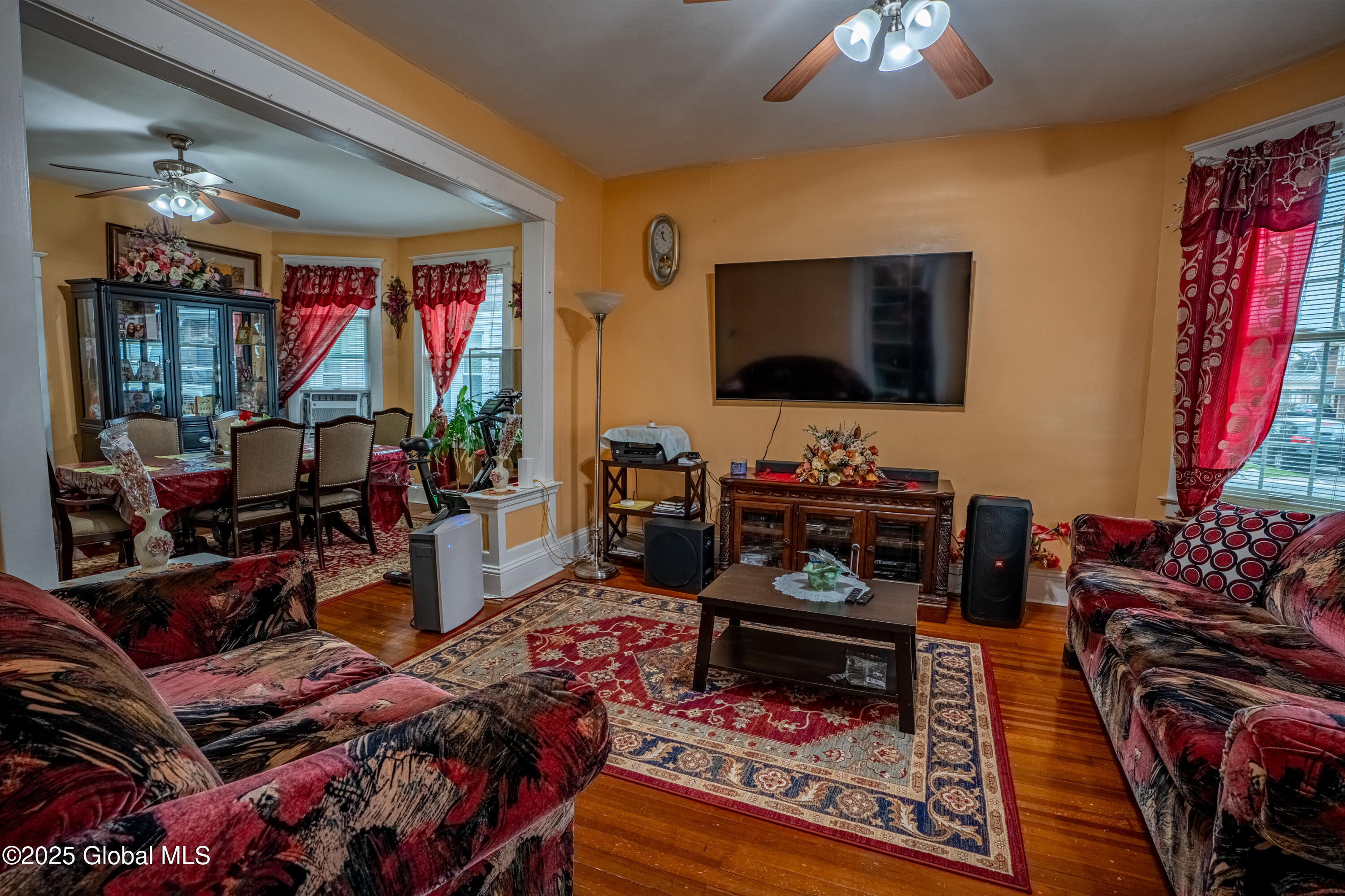 1014 Baker Avenue Schenectady, NY 12309 - Photo 2 of 25 1014 Baker Ave-04