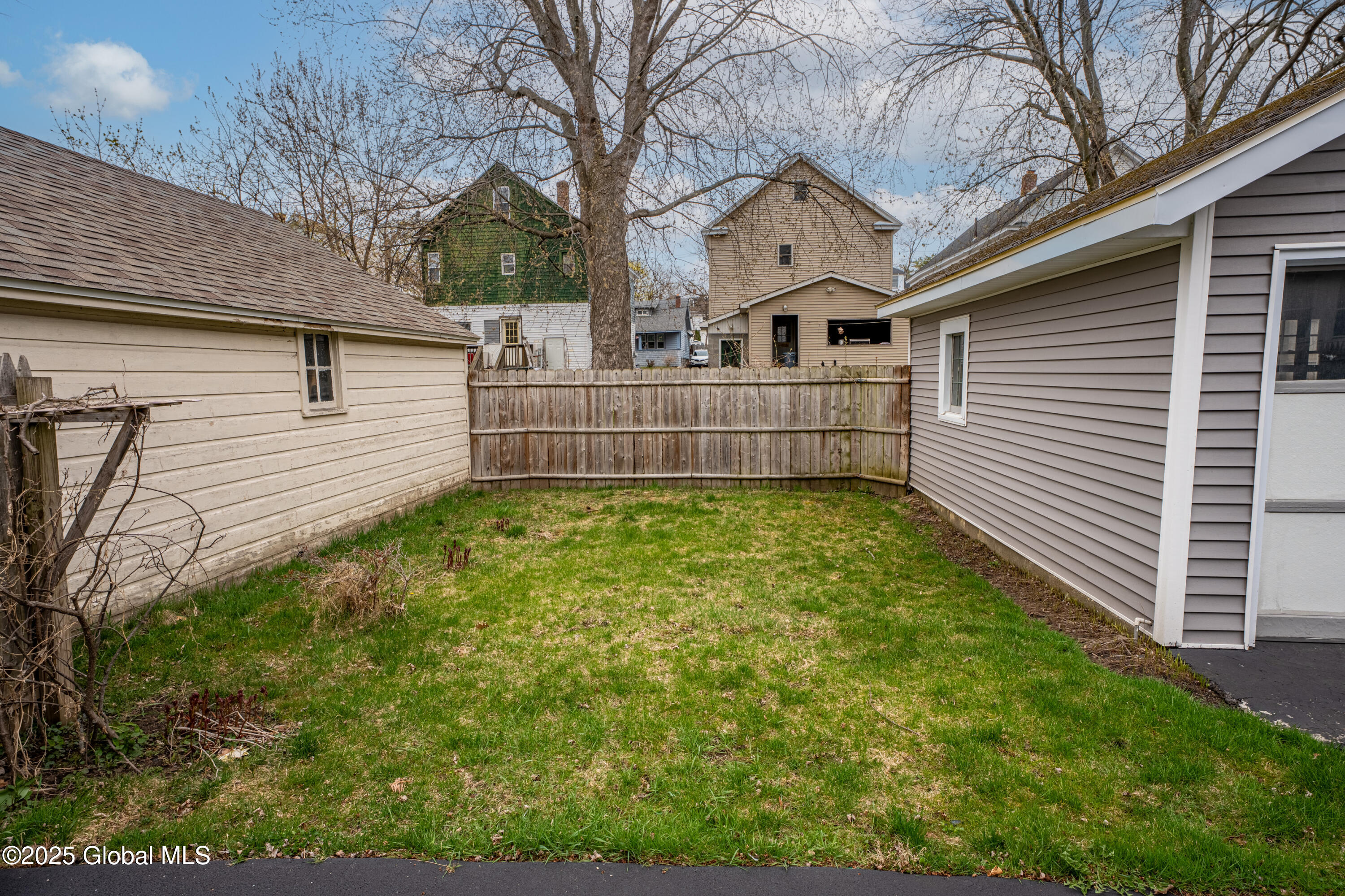 1014 Baker Avenue Schenectady, NY 12309 - Photo 23 of 25 1014 Baker Ave-25