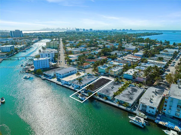 $1,900,000 | 8221 Crespi Boulevard, Miami Beach, FL 33141