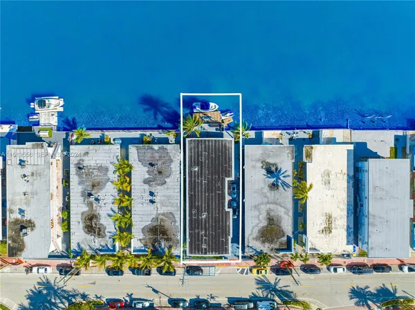 $1,900,000 | 8221 Crespi Boulevard, Miami Beach, FL 33141