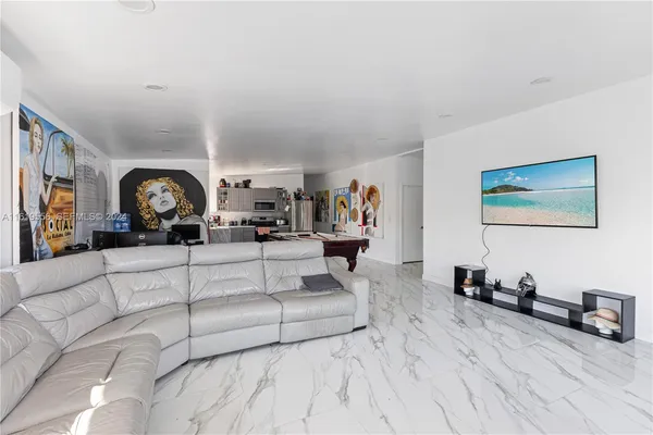 $1,900,000 | 8221 Crespi Boulevard, Miami Beach, FL 33141