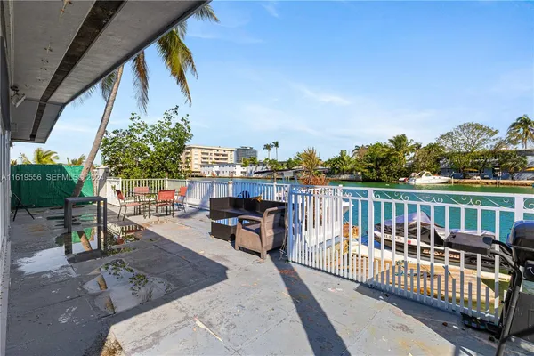$1,900,000 | 8221 Crespi Boulevard, Miami Beach, FL 33141