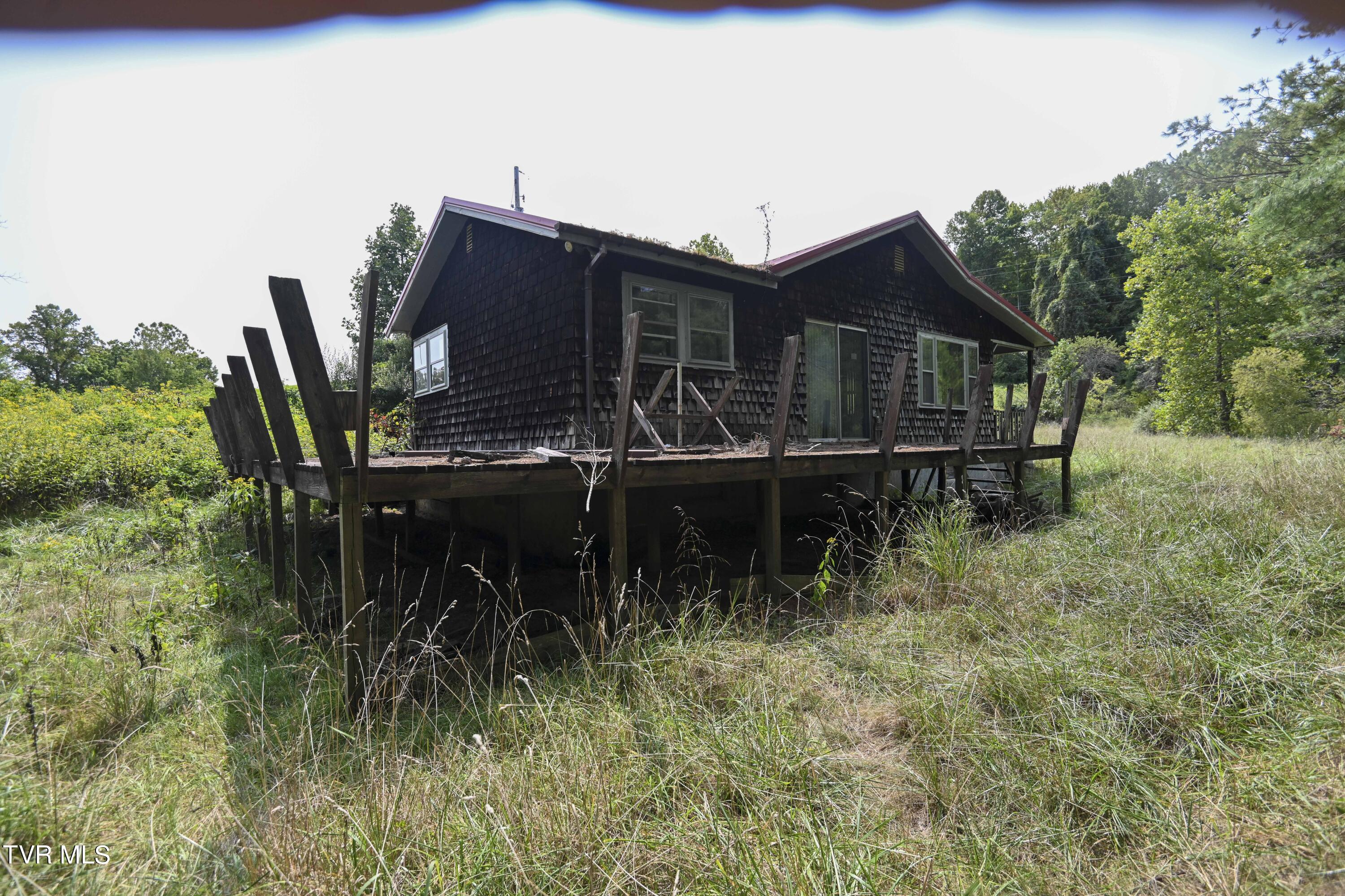 6161 DC Caney Ridge Road Coeburn, VA 24230 - Photo 5 of 20 dcc_0041