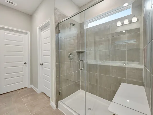 $304,640 | 6812 Hart Oak Court, Conroe, TX 77304