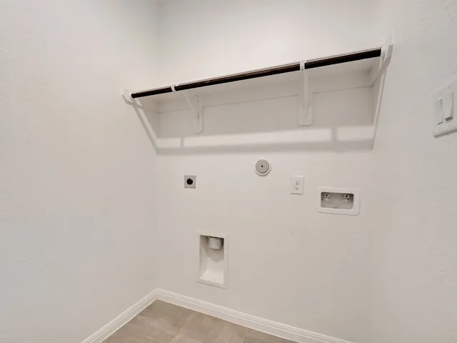 $304,640 | 6812 Hart Oak Court, Conroe, TX 77304