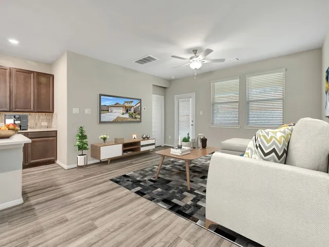 $304,640 | 6812 Hart Oak Court, Conroe, TX 77304