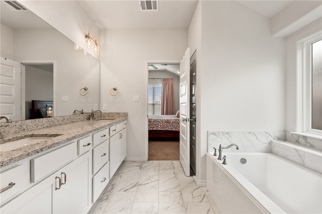 3164 Margaret Rudder Parkway Bryan, TX 77808 - Photo 14 of 21