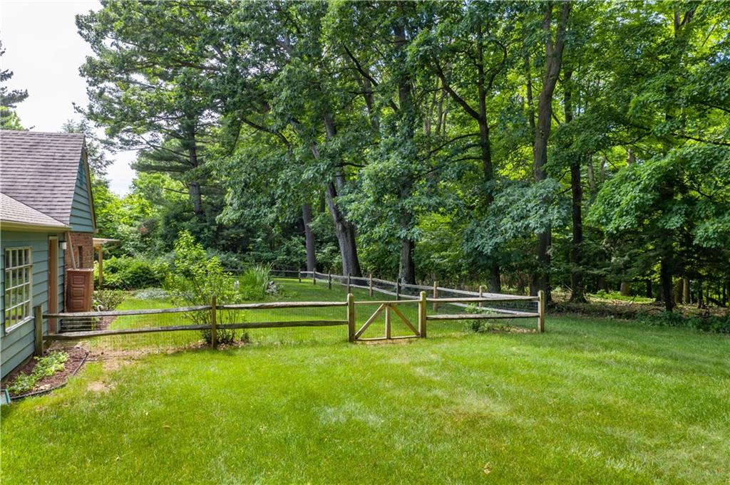 121 Sylvania Drive Pittsburgh, PA 15236 - Photo 24 of 25 PRIVATE YARD.