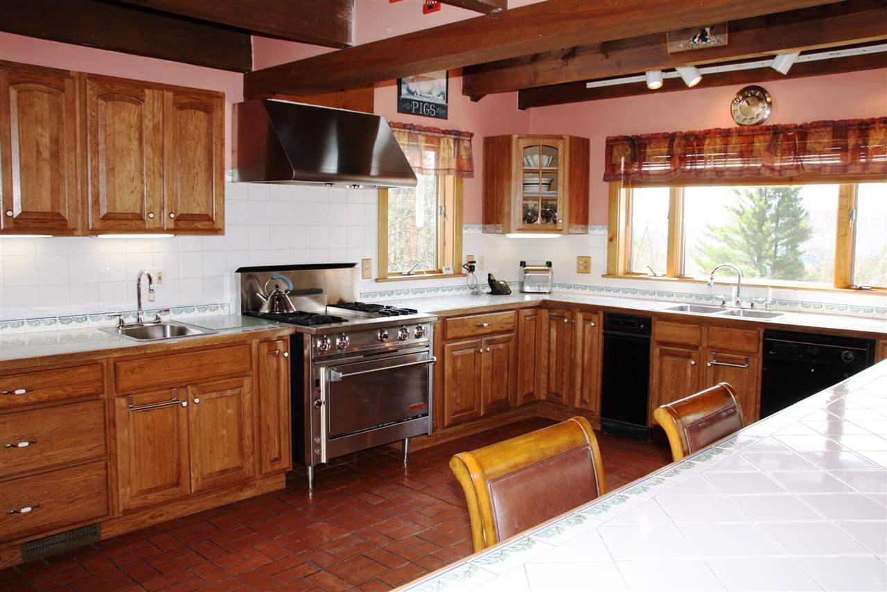 387 Mitchell Road Shrewsbury, VT 05738 - Photo 10 of 36