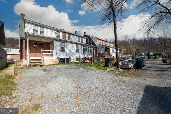 $190,000 | 7 Marshall Avenue, Reading, PA 19606