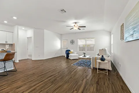 $305,000 | 222 Escondido Circle, San Marcos, TX 78666