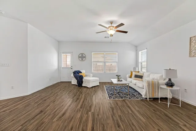 $305,000 | 222 Escondido Circle, San Marcos, TX 78666