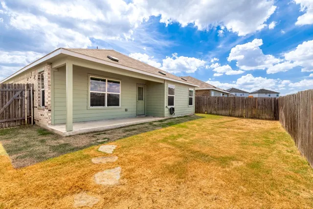 $305,000 | 222 Escondido Circle, San Marcos, TX 78666