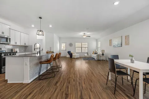 $305,000 | 222 Escondido Circle, San Marcos, TX 78666