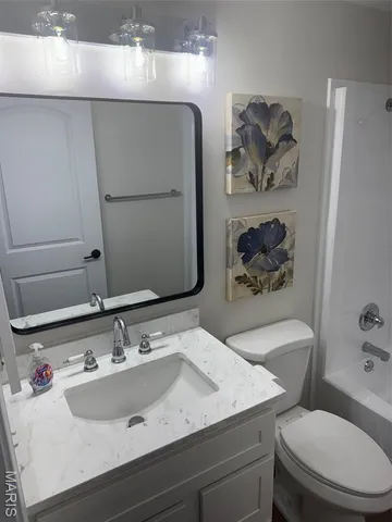 $269,000 | 102 Debra Drive, Albers, IL 62215