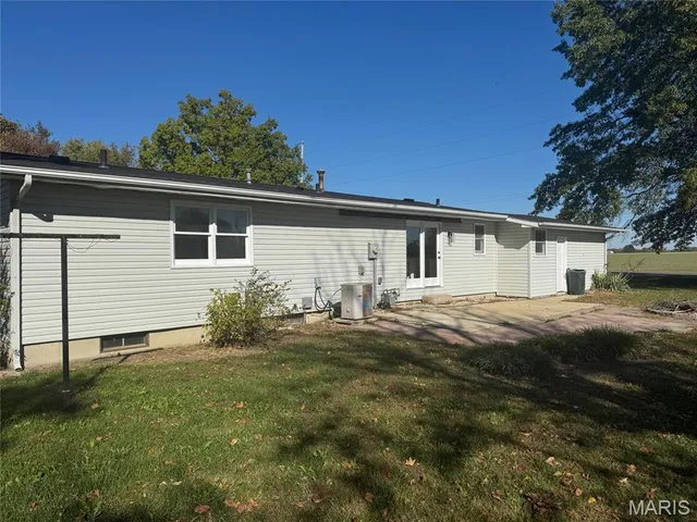 $269,000 | 102 Debra Drive, Albers, IL 62215