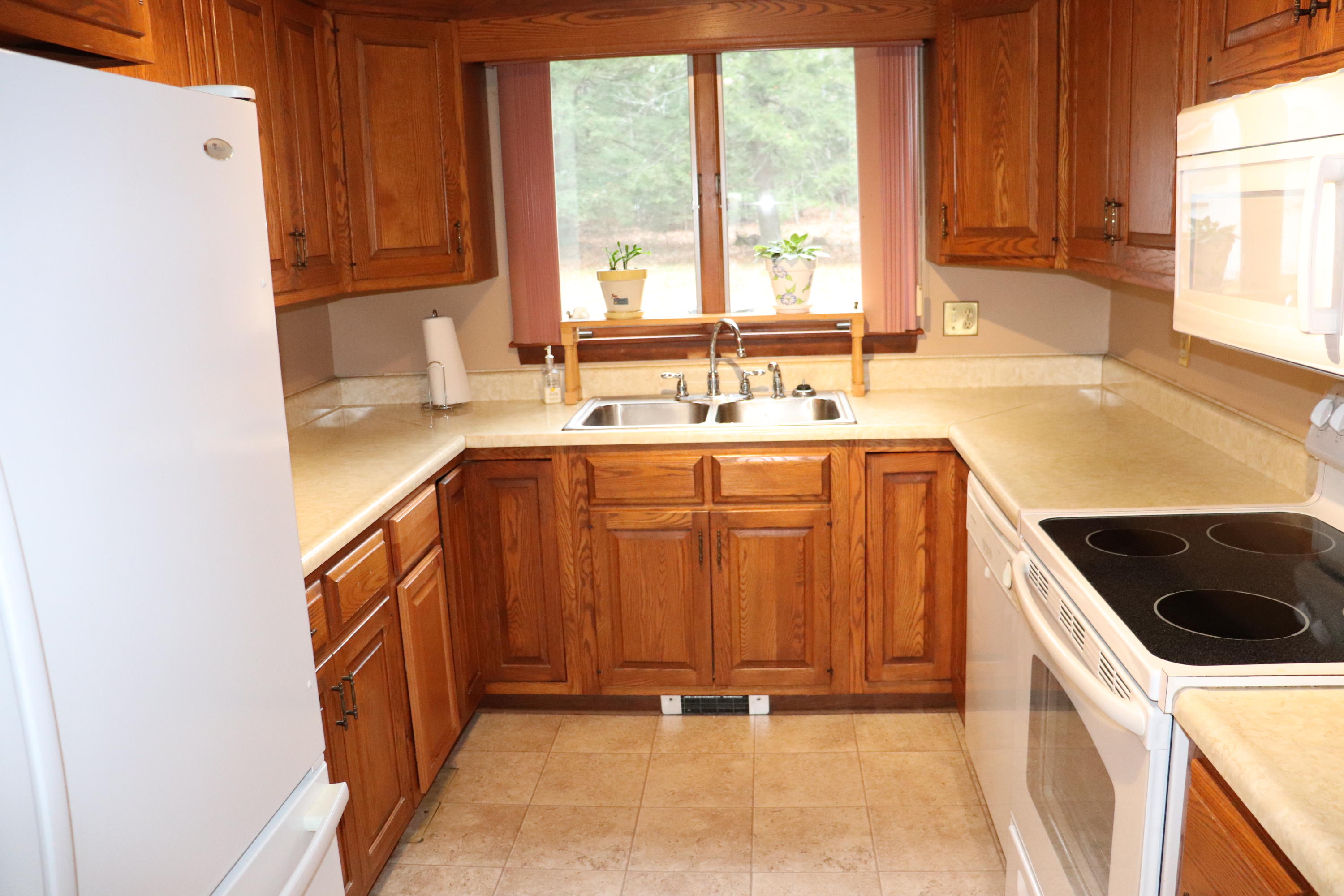 446 Main Road Milford, ME 04461 - Photo 10 of 43 10
