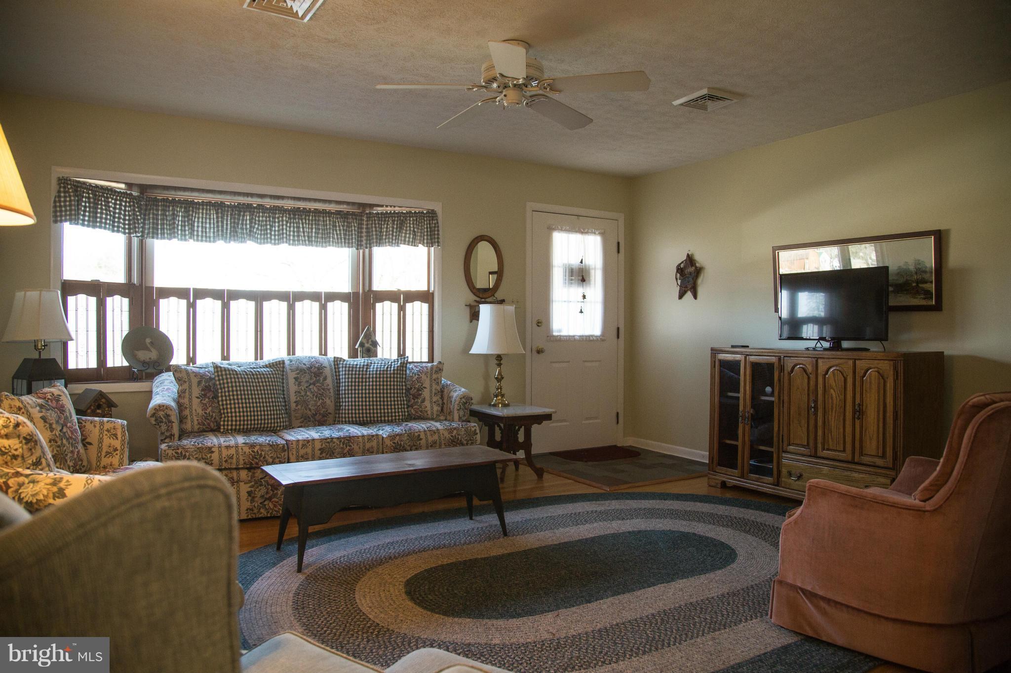 285 Harrisville Road Colora, MD 21917 - Photo 6 of 29 Living Room