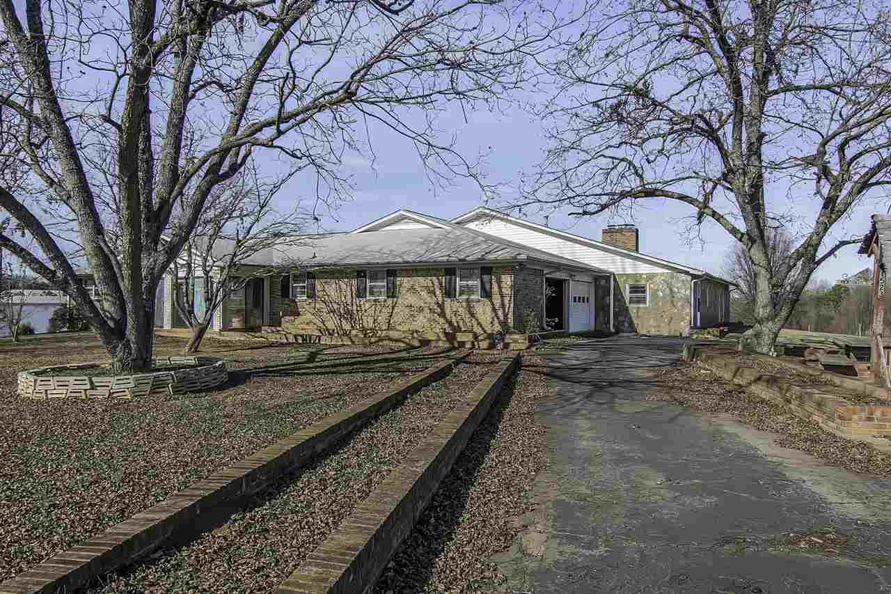 1521 Victor Hill Road Duncan, SC 29334 - Photo 1 of 36