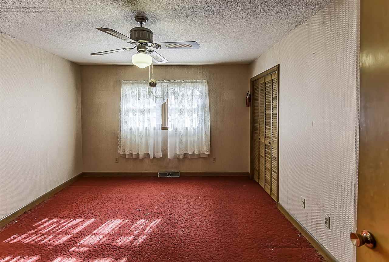 1521 Victor Hill Road Duncan, SC 29334 - Photo 13 of 36