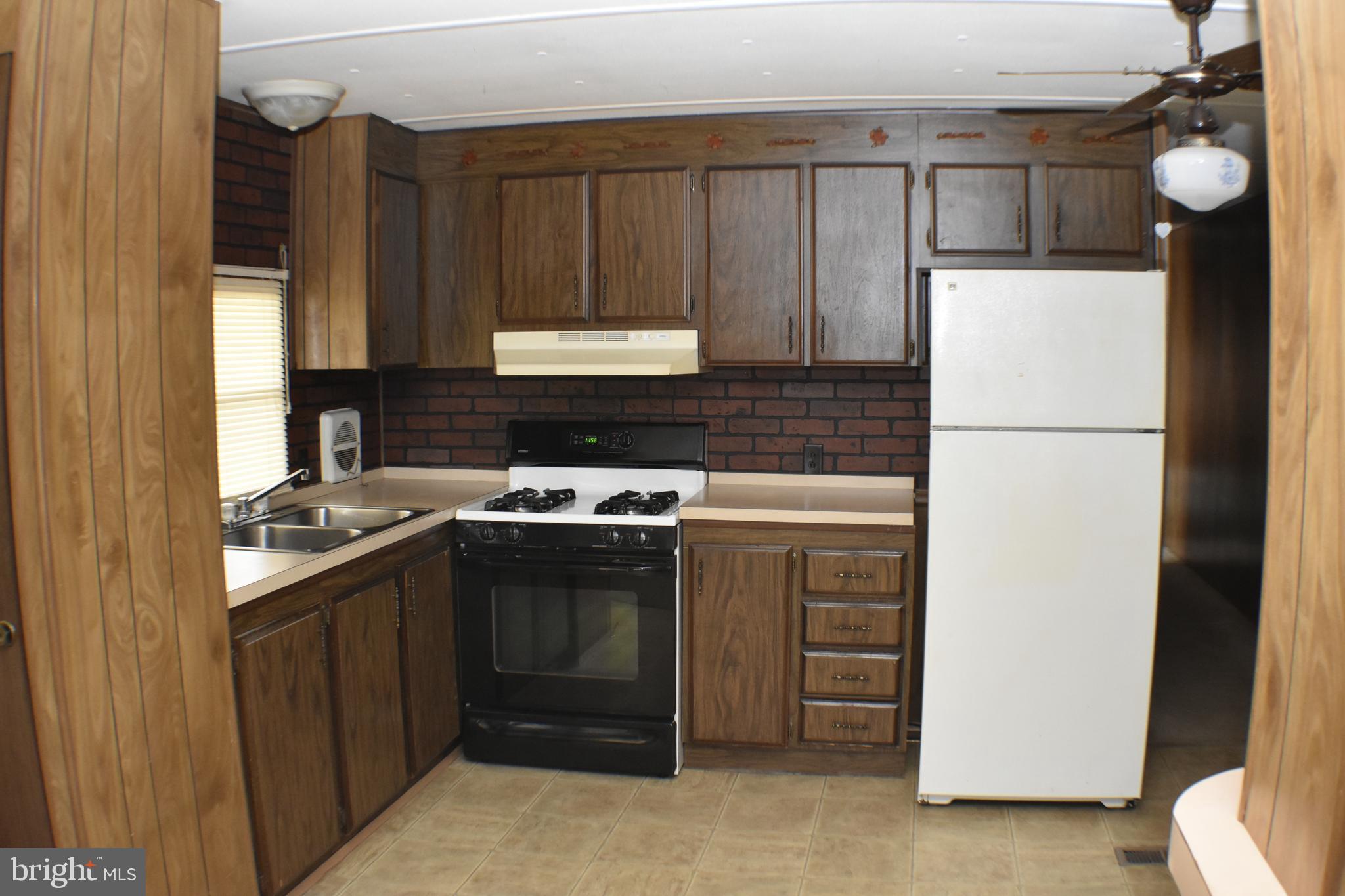 3230 Oakland Road, Unit 1 Dover, PA 17315 - Photo 2 of 5