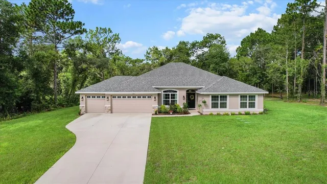 $529,500 | 5412 North Mallows Circle, Beverly Hills, FL 34465