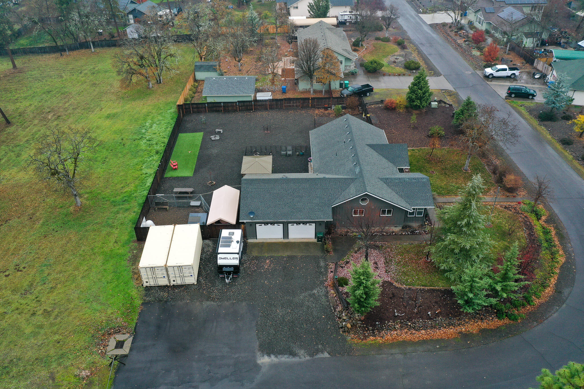 1027 Chevney Drive Shady Cove, OR 97539 - Photo 25 of 29 DJI_0118