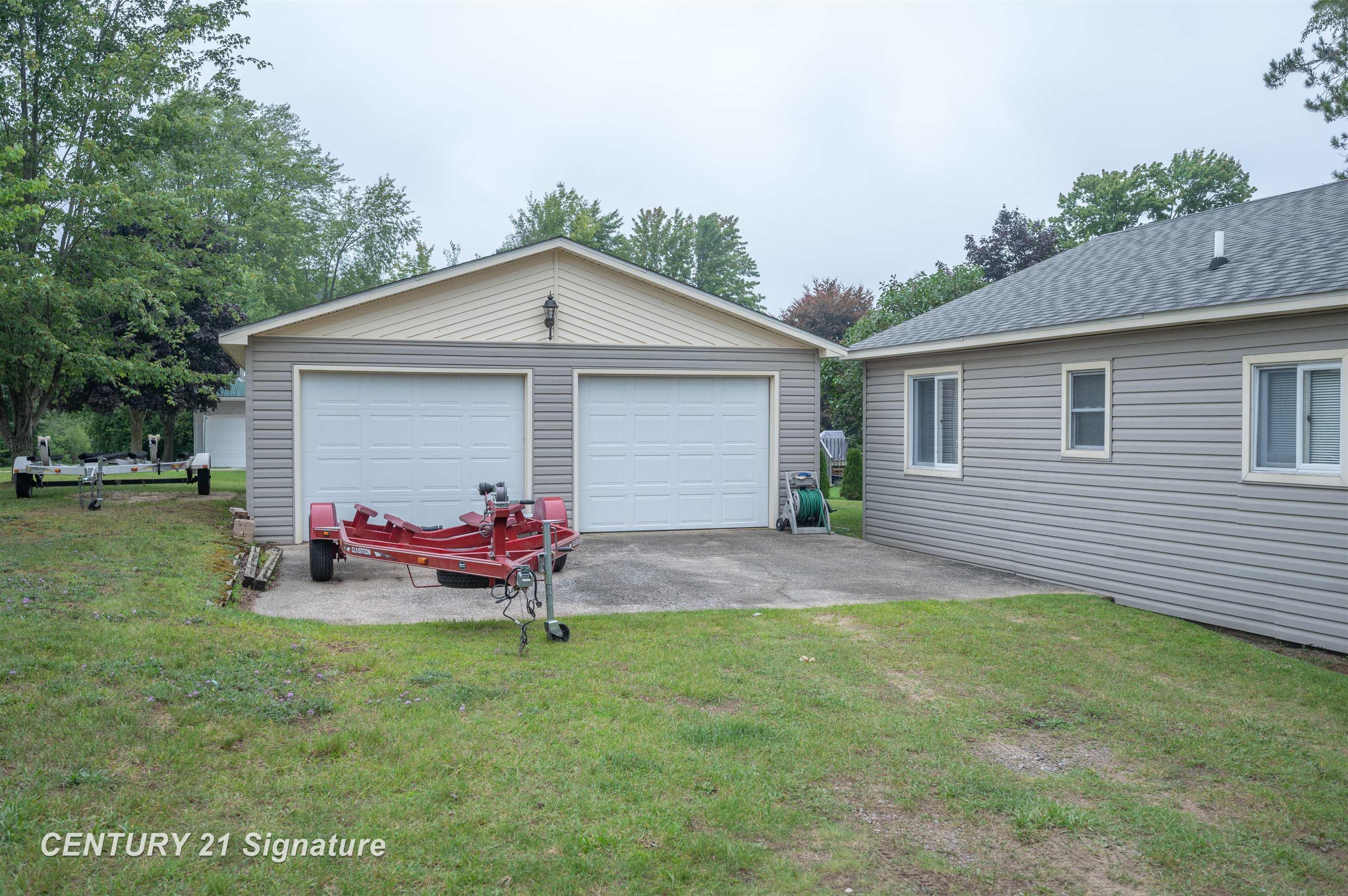 540 Mix Road Gladwin, MI 48624 - Photo 32 of 44