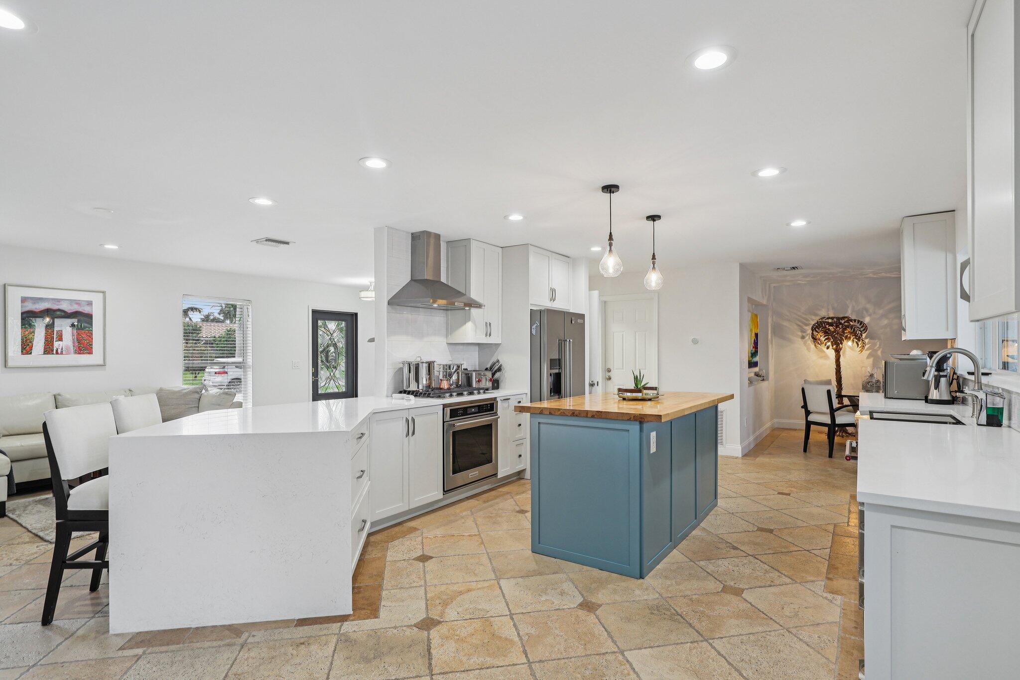 2731 Northeast 5th Street Pompano Beach, FL 33062 - Photo 13 of 91 13-web-or-mls-NE 5th St-S1510-013