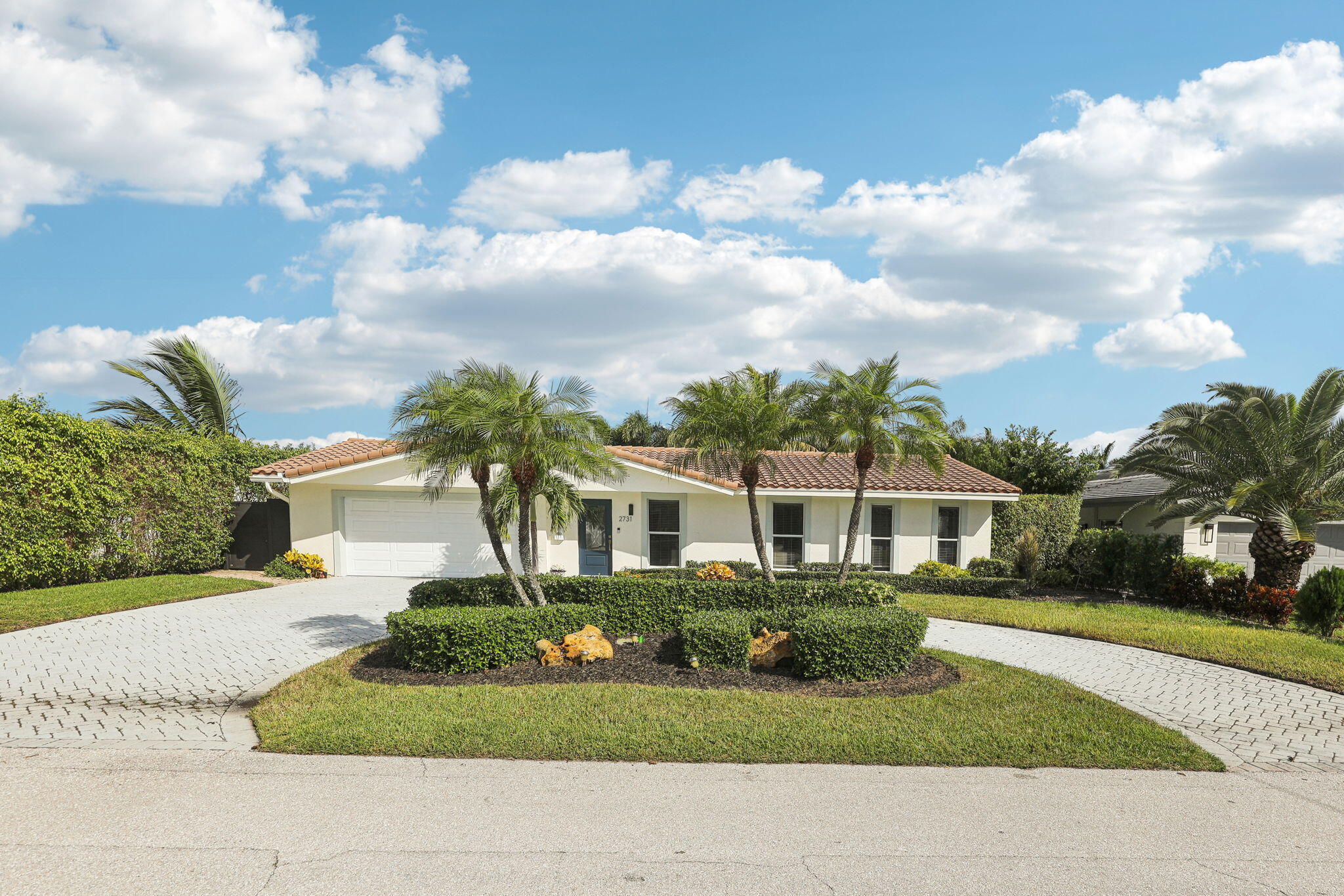 2731 Northeast 5th Street Pompano Beach, FL 33062 - Photo 3 of 91 113-web-or-mls-NE 5th St-S1510-001r