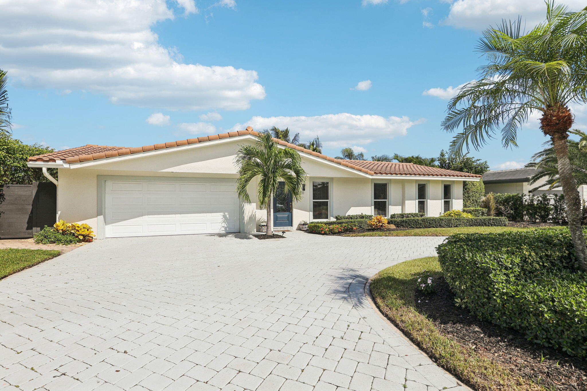 2731 Northeast 5th Street Pompano Beach, FL 33062 - Photo 4 of 91 114-web-or-mls-NE 5th St-S1510-002r