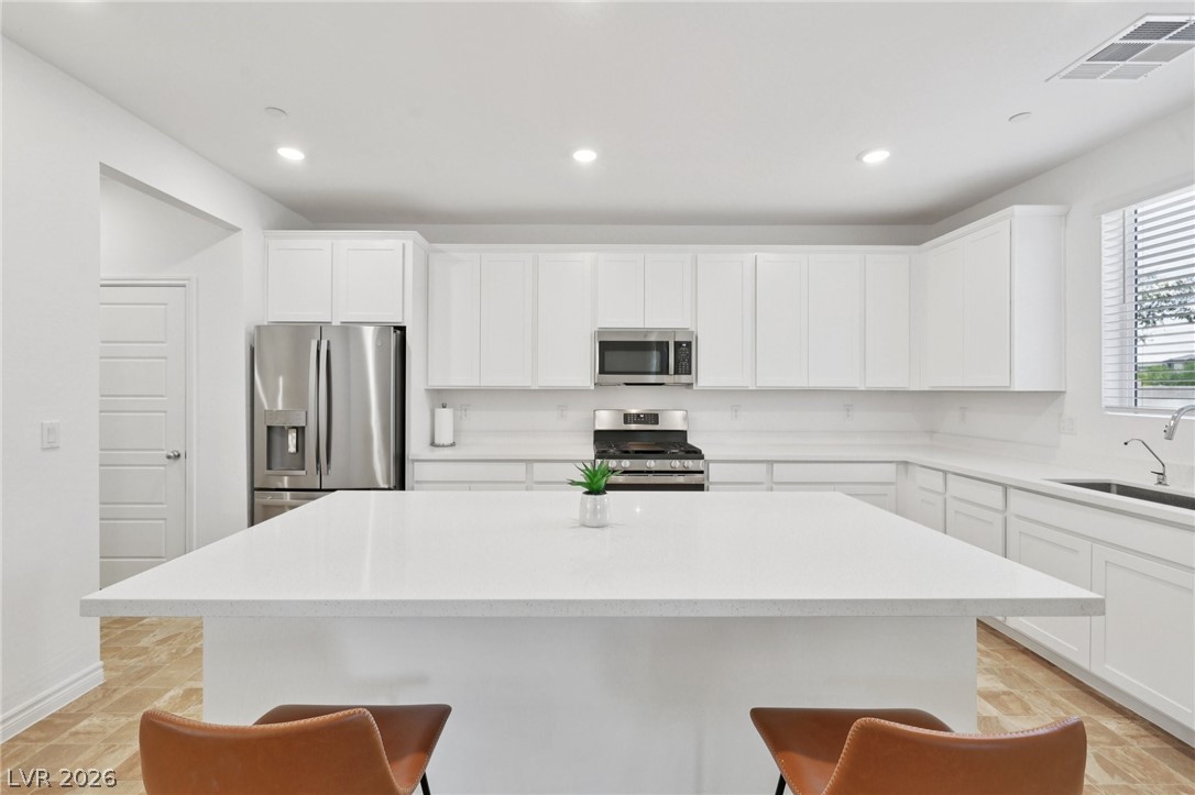 1338 Ossa Street Henderson, NV 89052 - Photo 10 of 35