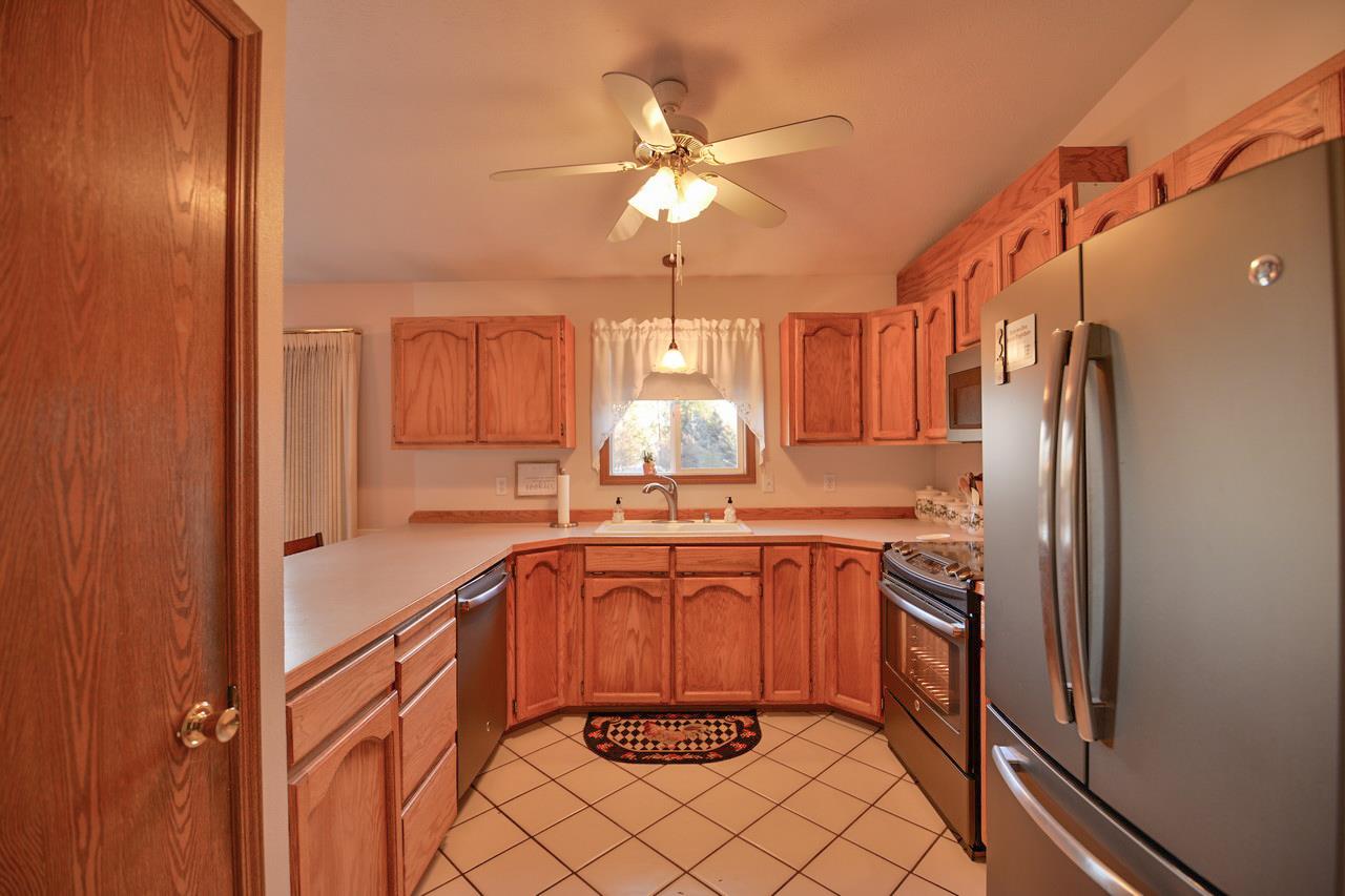 4213 South Bowdish Road Spokane Valley, WA 99206 - Photo 4 of 20 Gallery Image 4