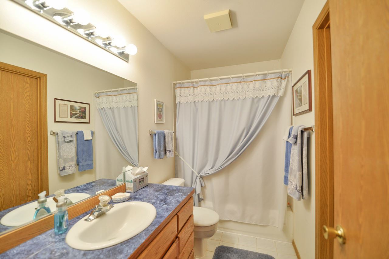 4213 South Bowdish Road Spokane Valley, WA 99206 - Photo 9 of 20 Gallery Image 9