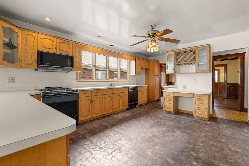 73-75 Ten Hills Road Somerville, MA 02145 - Photo 18 of 37 Gallery Image 18