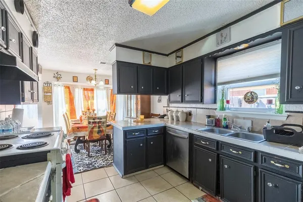 a kitchen with lots of counter top space