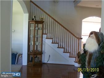 20 Mill Ridge Drive Aston, PA 19014 - Photo 6 of 10 Foyer