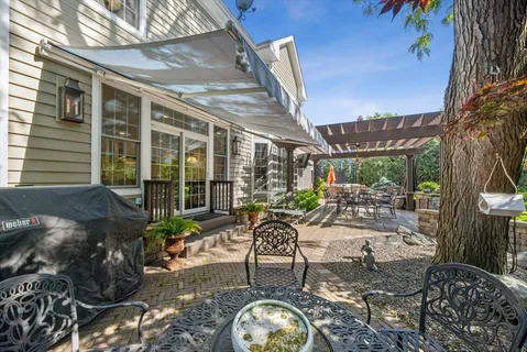 $2,050,000 | 4024 Johnson Avenue, Western Springs, IL 60558