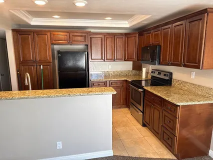 $620,000 | 11820 Caminito Ronaldo, Unit 220, San Diego, CA 92128