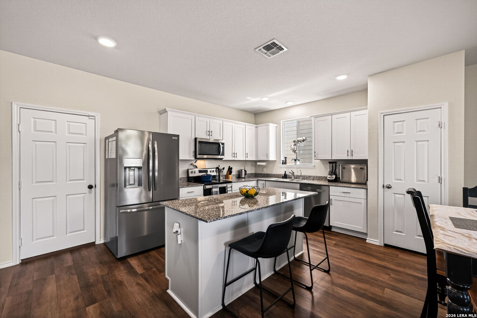 10246 Crossbuck Converse, TX 78109 - Photo 8 of 28