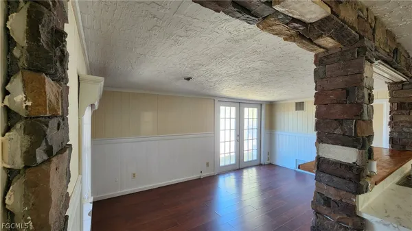 $2,000 | 2181 Brandon Street, Fort Myers, FL 33907