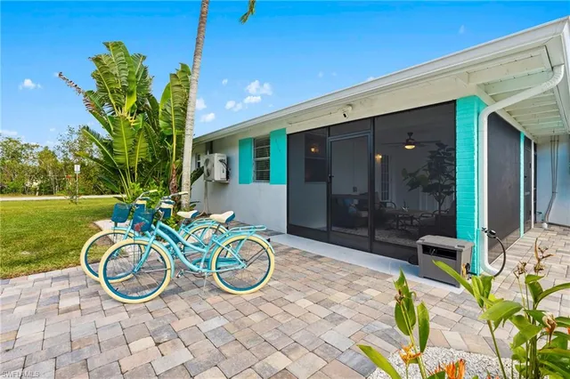 a view of a porch with furniture