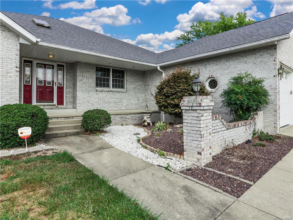 3715 Rhetts Landing Shiloh, IL 62221 - Photo 3 of 35 Gallery Image 3