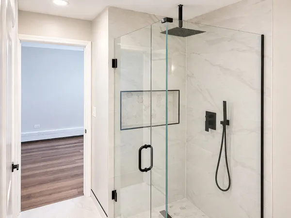 $274,800 | 3913 Saratoga Avenue, Unit 117, Downers Grove, IL 60515